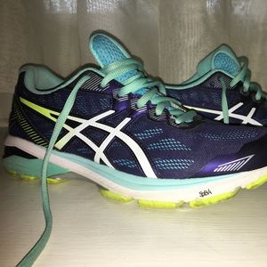 Womens Asics running shoes